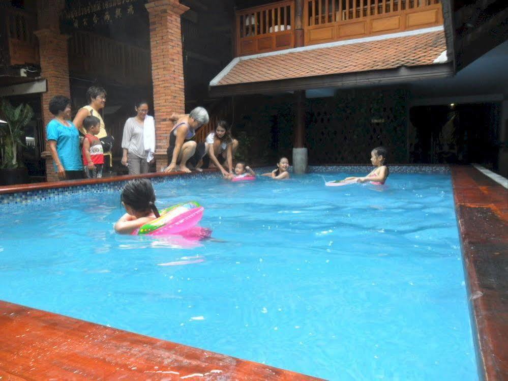 Tony'S Place Ayutthaya Exteriér fotografie